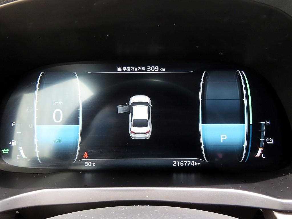 Kia K7 — photo 09