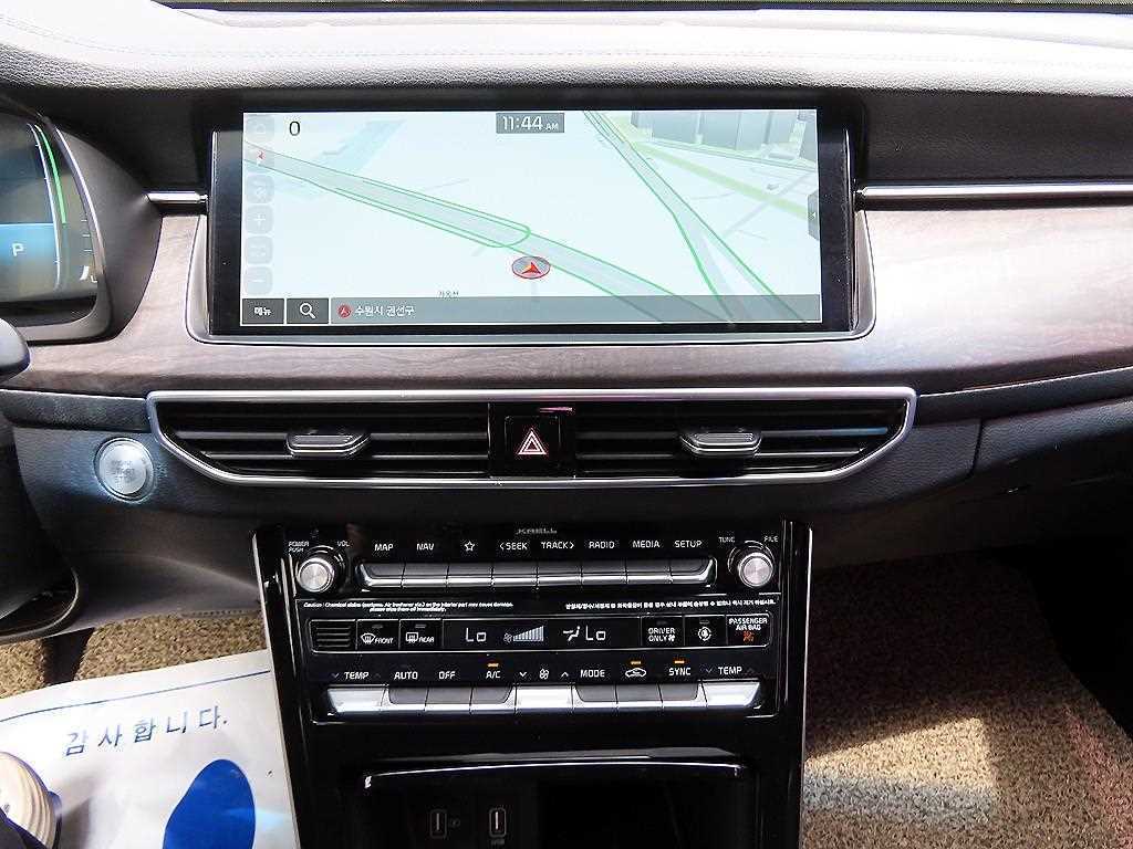 Kia K7 — photo 14
