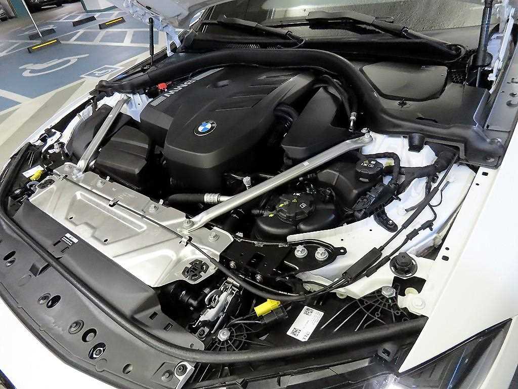 BMW 4-Series — photo 19