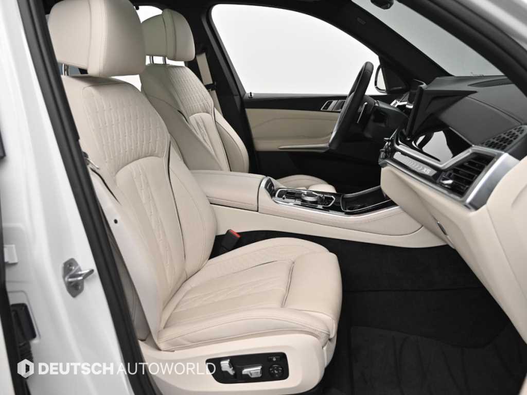 BMW X5 — photo 10