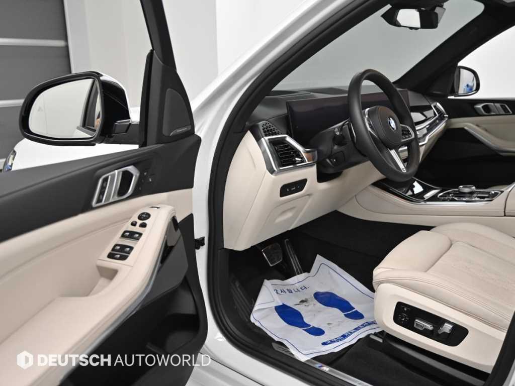 BMW X5 — photo 11