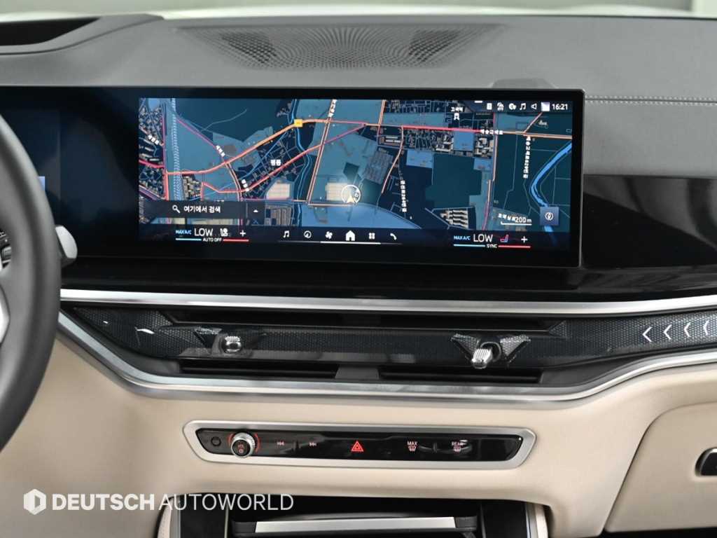 BMW X5 — photo 14