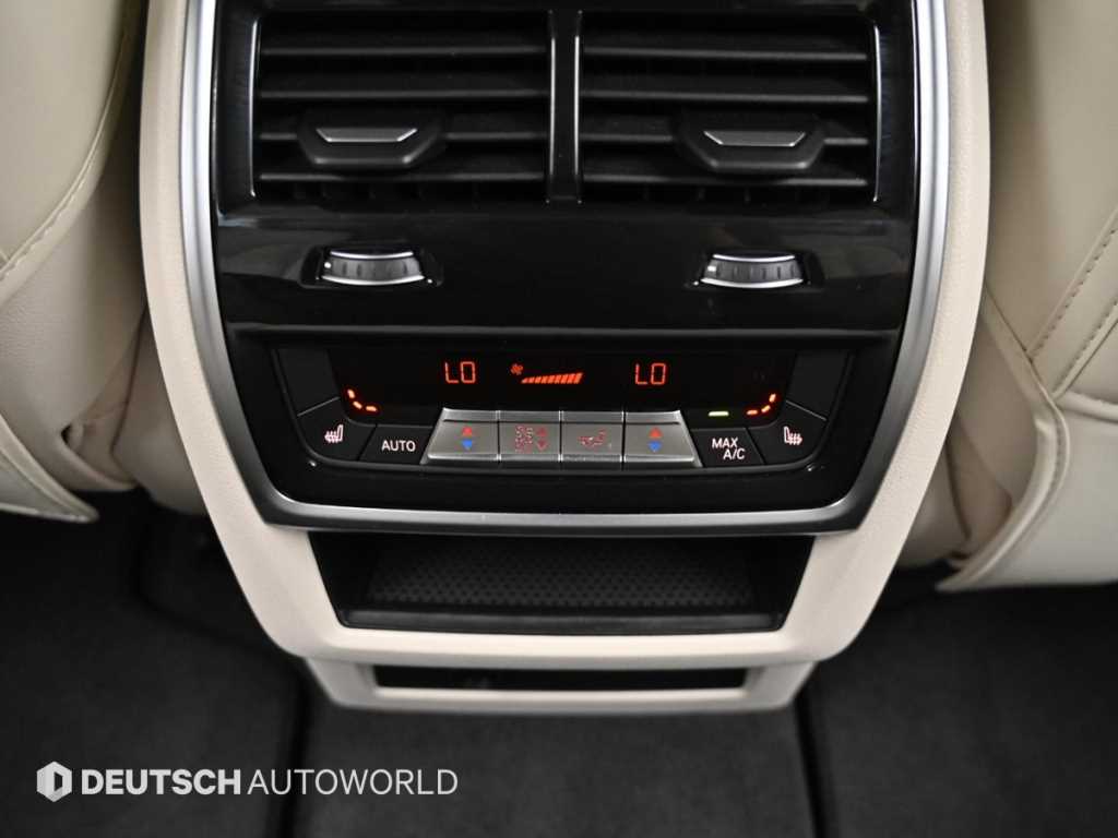 BMW X5 — photo 16