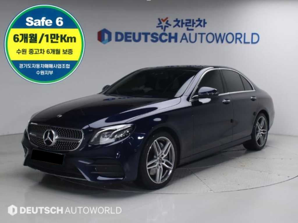 Mercedes-Benz E-Class — photo 01