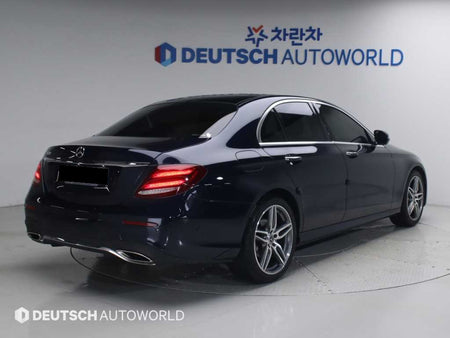 Mercedes-Benz E-Class — photo 02