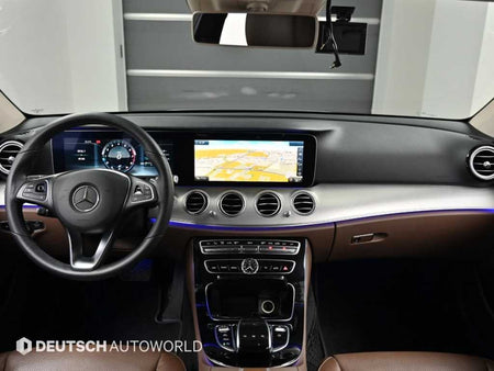 Mercedes-Benz E-Class — photo 07