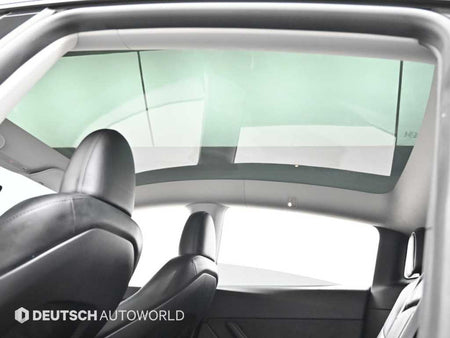 Tesla Model Y — photo 18