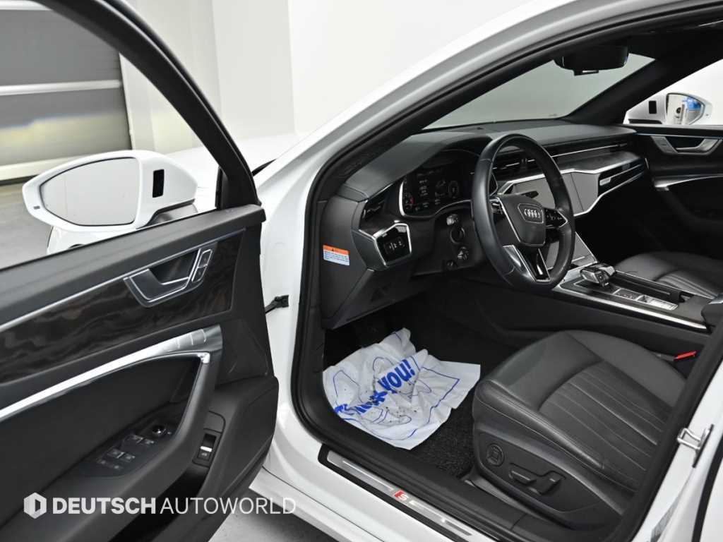 Audi A6 — photo 11