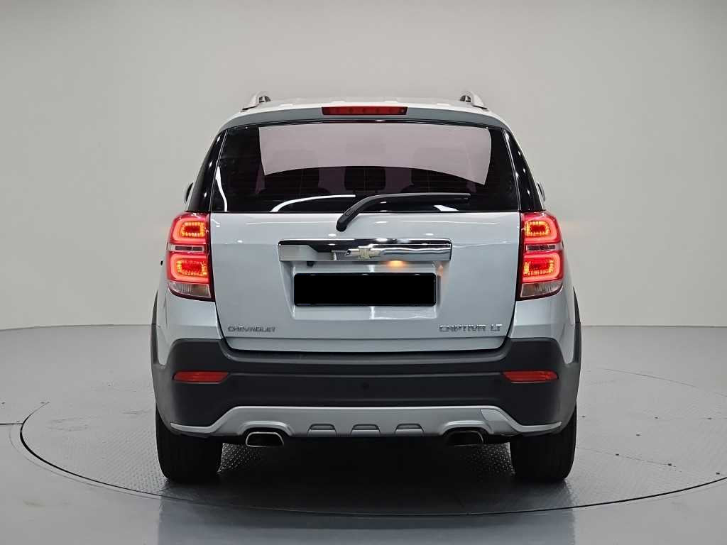 CHEVROLET Captiva — photo 03