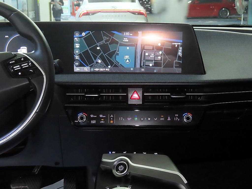 Kia EV6 — photo 11