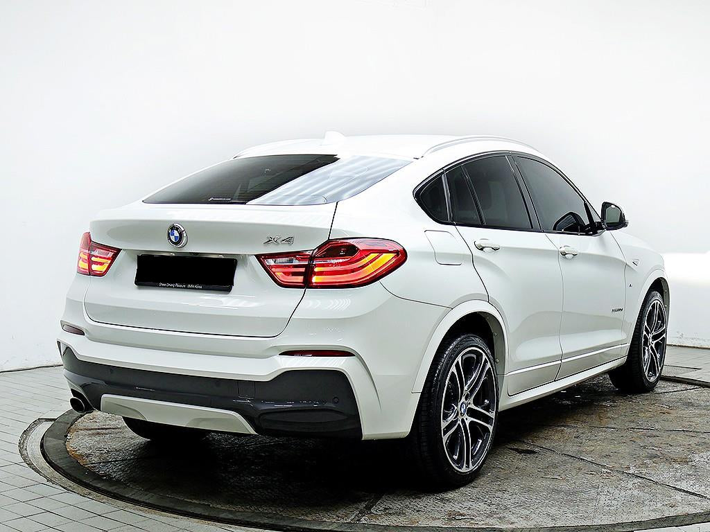 BMW X4 — photo 04