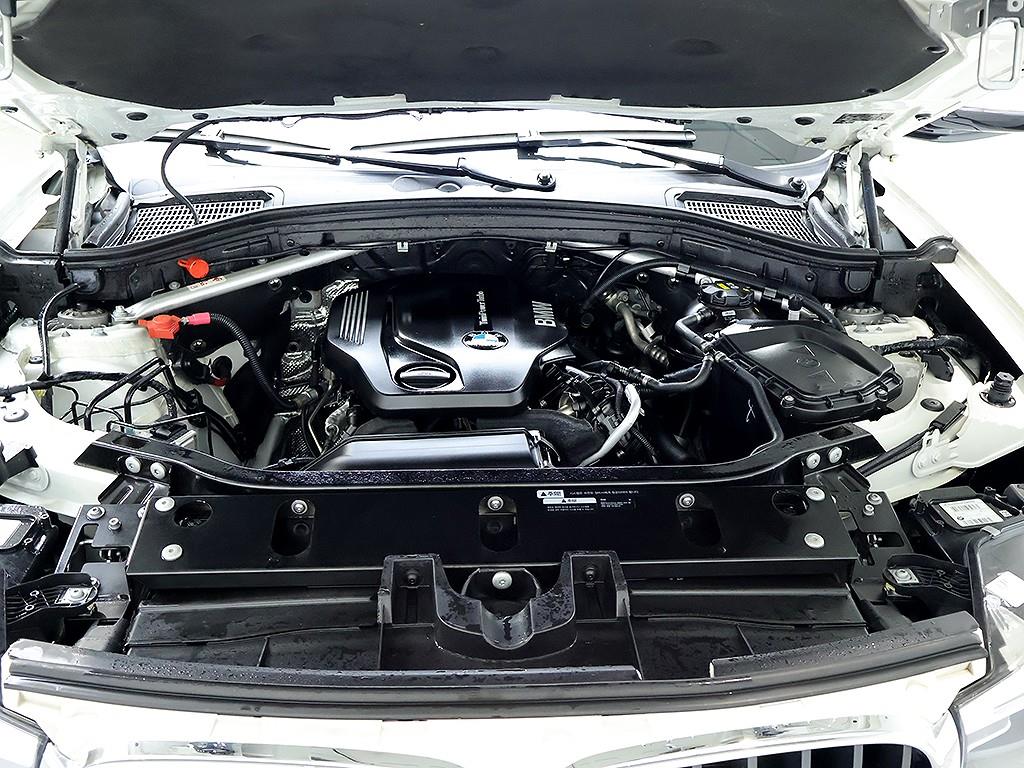 BMW X4 — photo 07