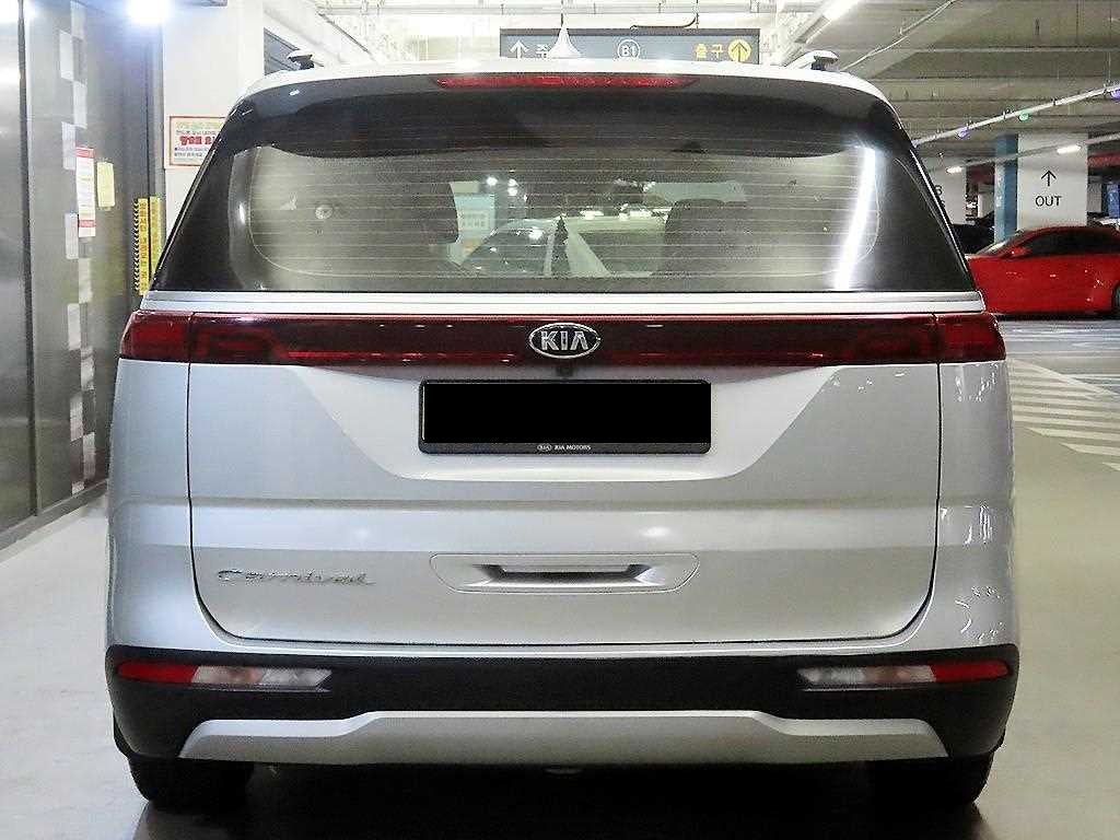 Kia Carnival — photo 05