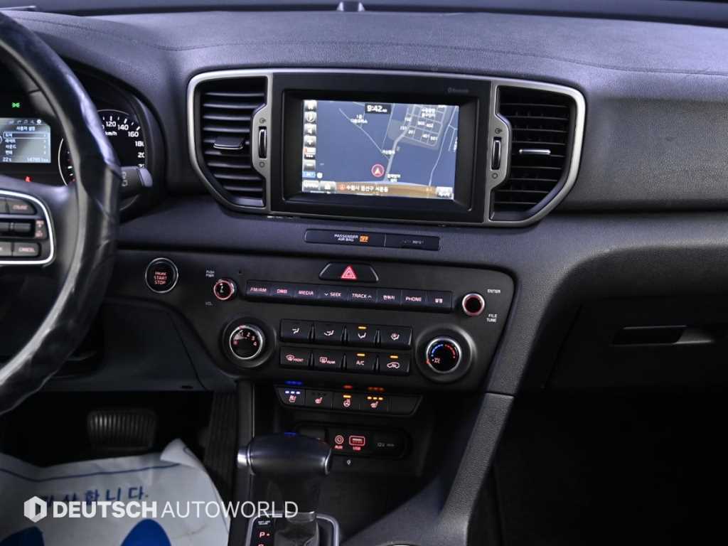 Kia Sportage — photo 15