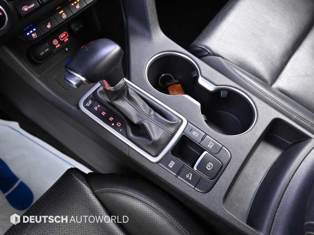 Kia Sportage — photo 17