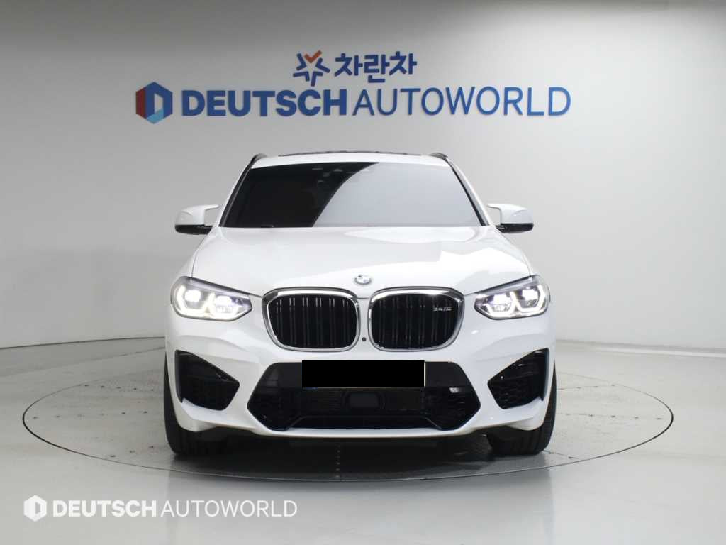 BMW X4M — photo 03