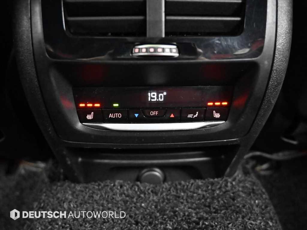 BMW X4M — photo 16