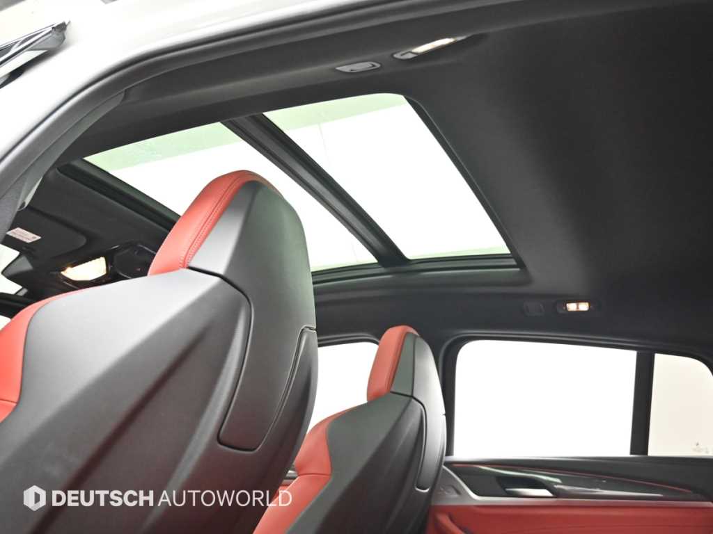 BMW X4M — photo 18