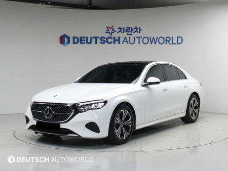 Mercedes-Benz E-Class — photo 01