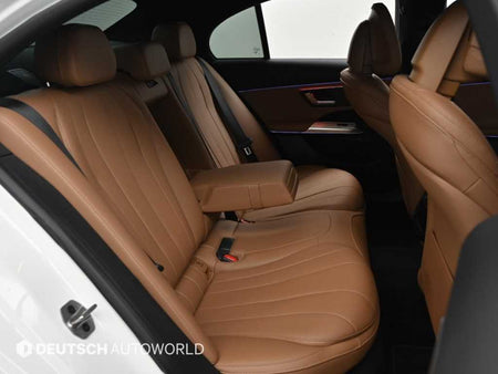 Mercedes-Benz E-Class — photo 12