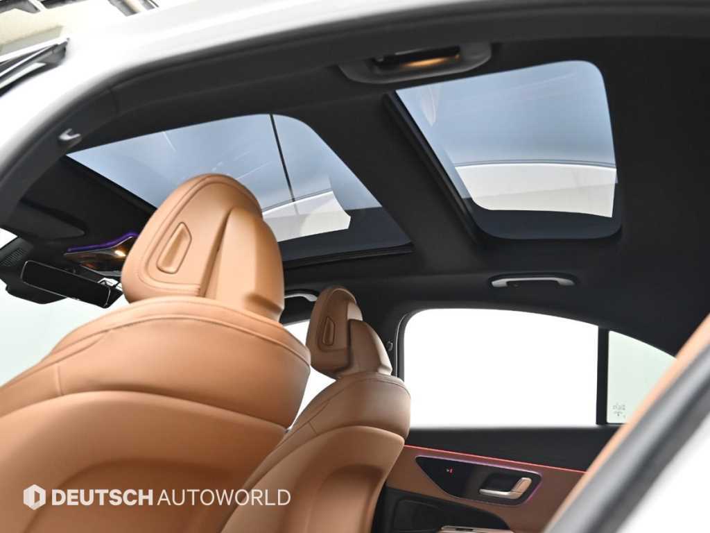 Mercedes-Benz E-Class — photo 18