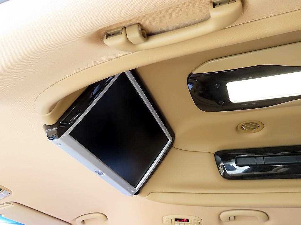 Kia Carnival — photo 16