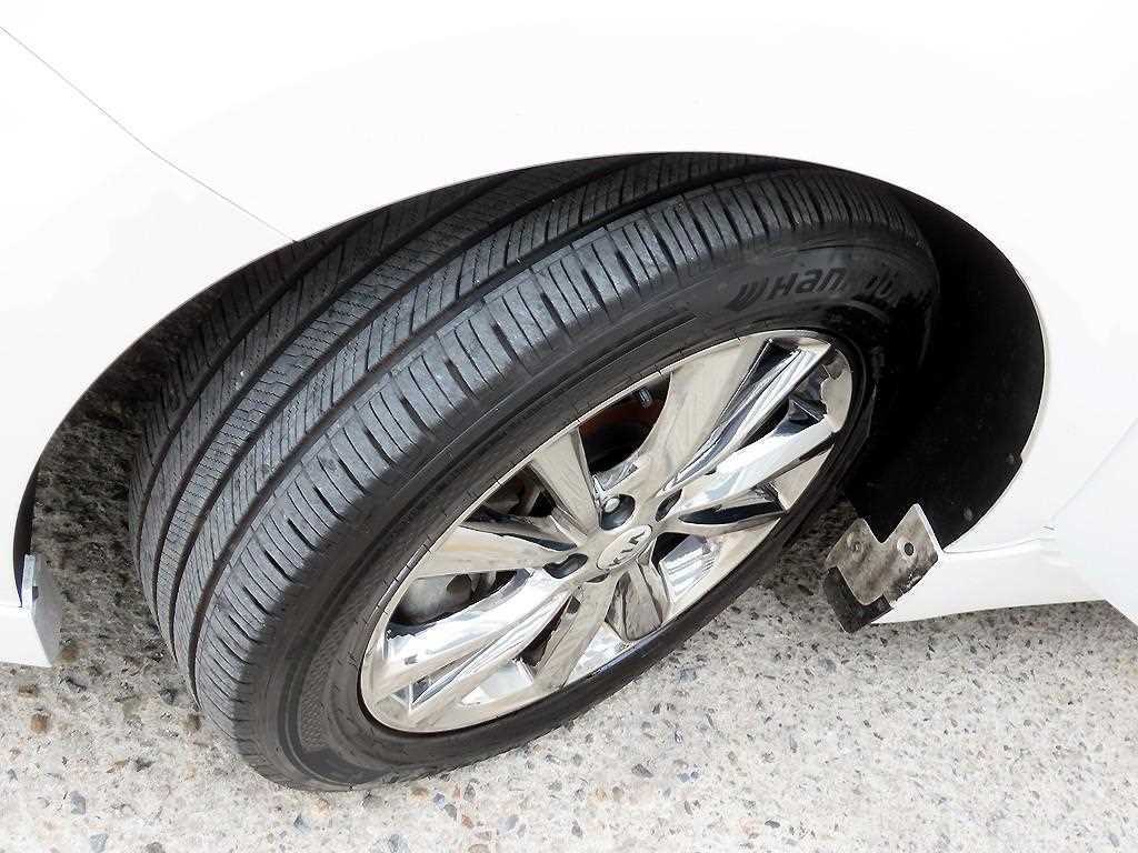 Kia Carnival — photo 20