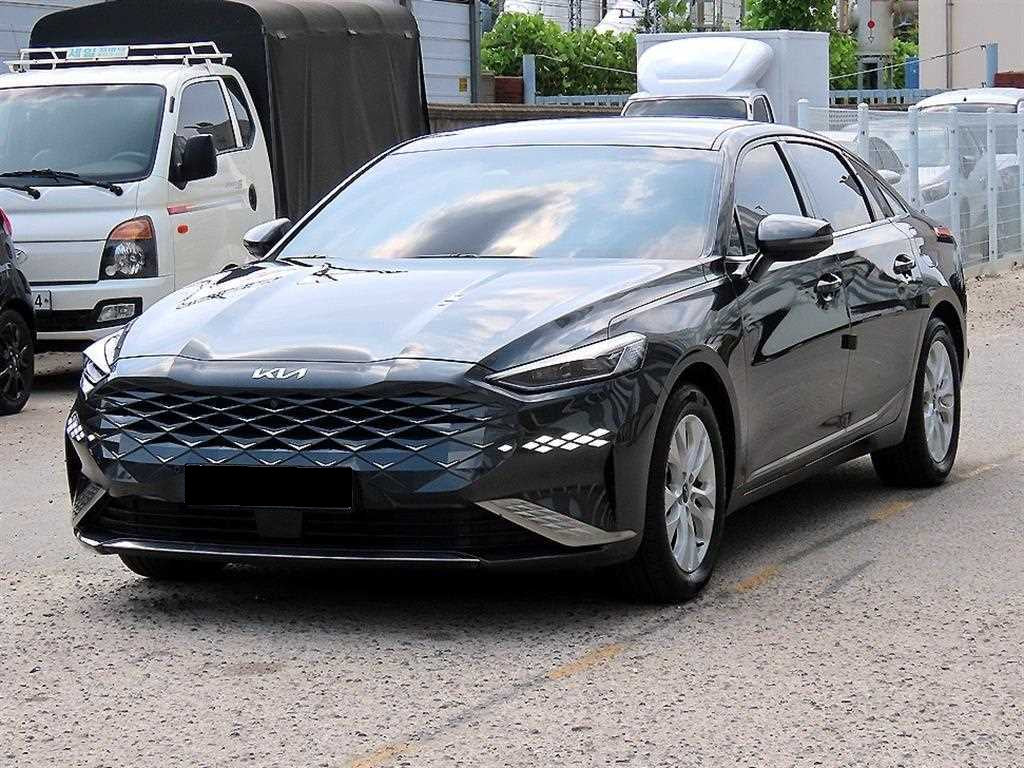 Kia K8 — photo 02