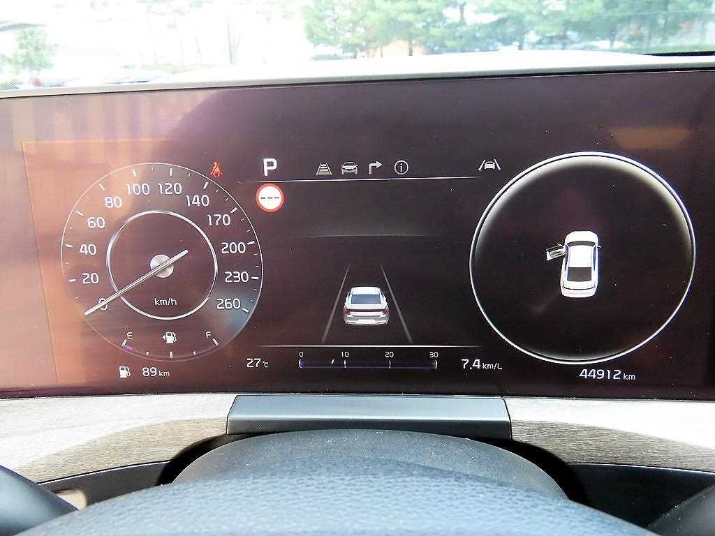 Kia K8 — photo 09