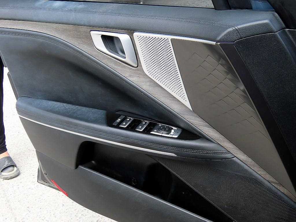 Kia K8 — photo 11