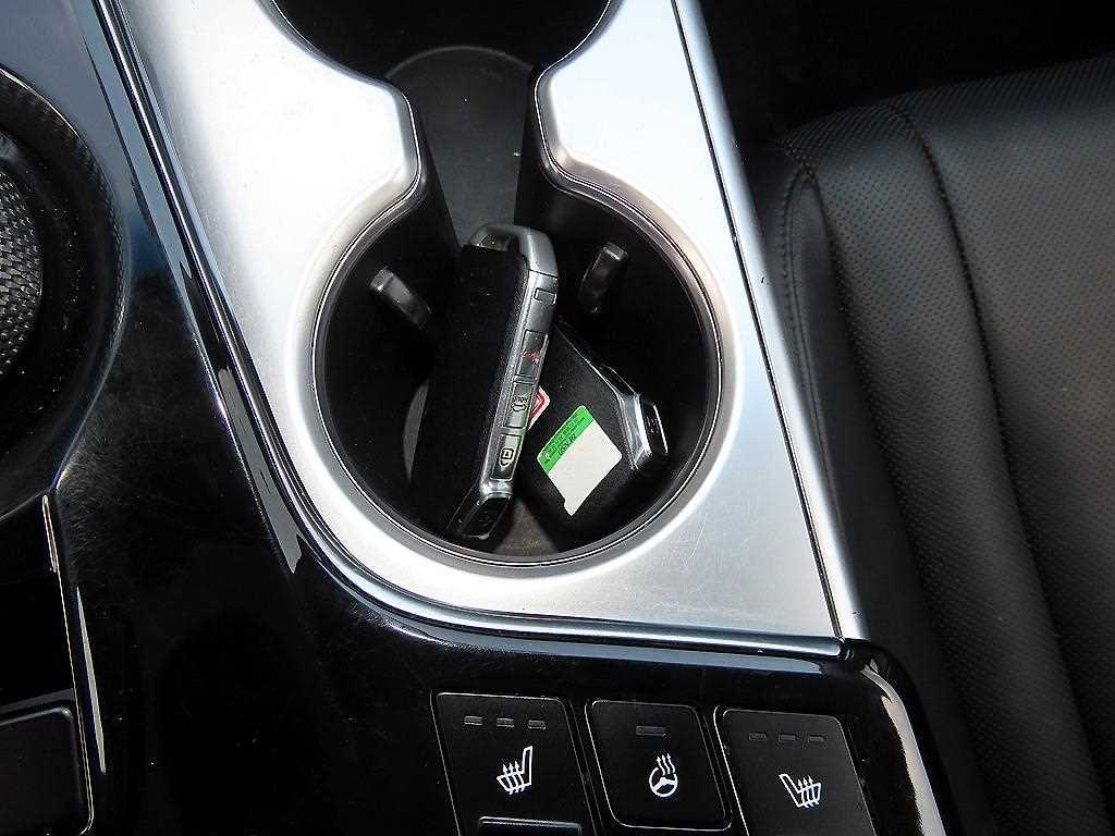 Kia K8 — photo 13