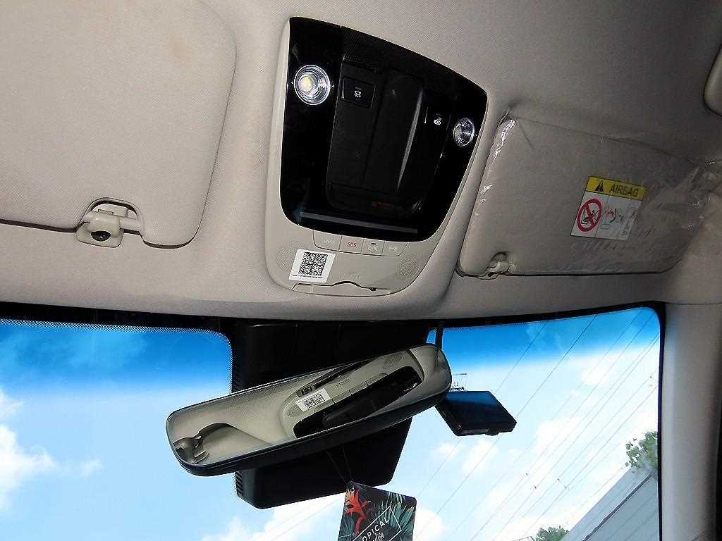 Kia K8 — photo 16