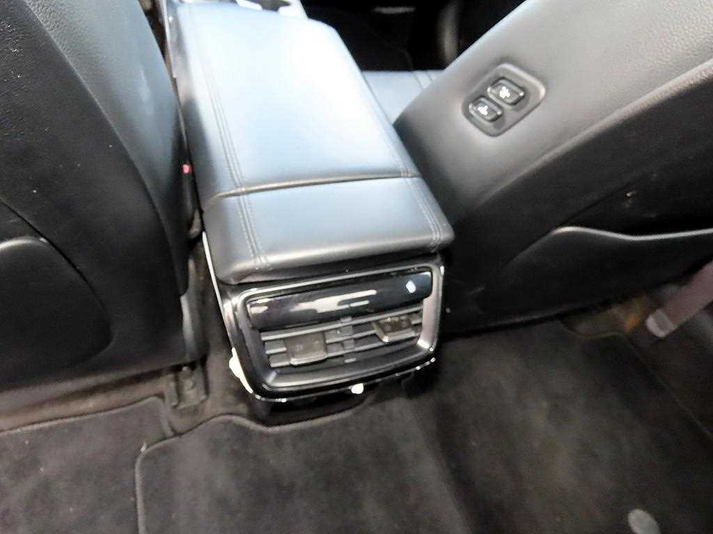 Kia K8 — photo 18