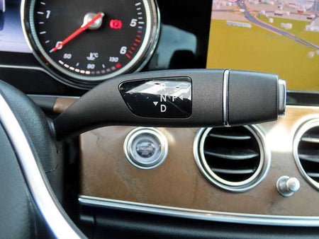 Mercedes-Benz E-Class — photo 10