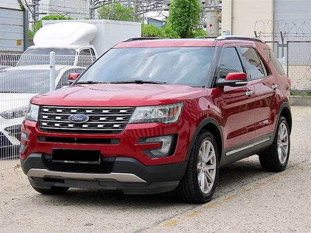 Ford Explorer — photo 02