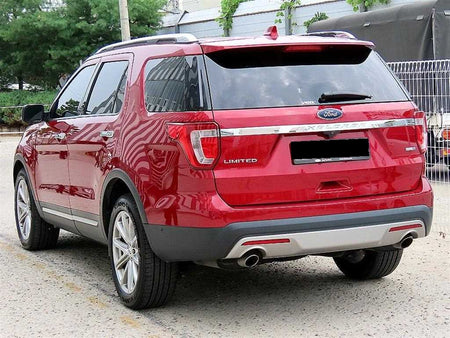 Ford Explorer — photo 03