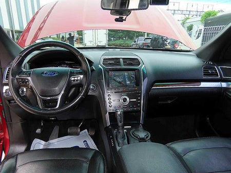 Ford Explorer — photo 07