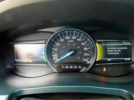 Ford Explorer — photo 09