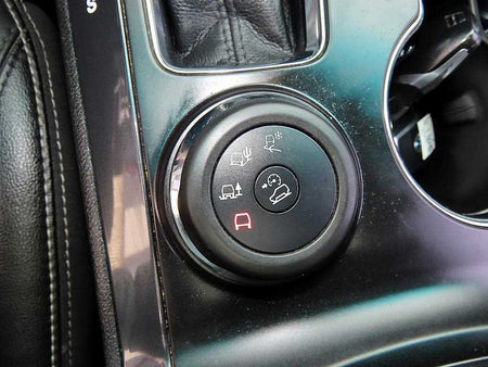 Ford Explorer — photo 12