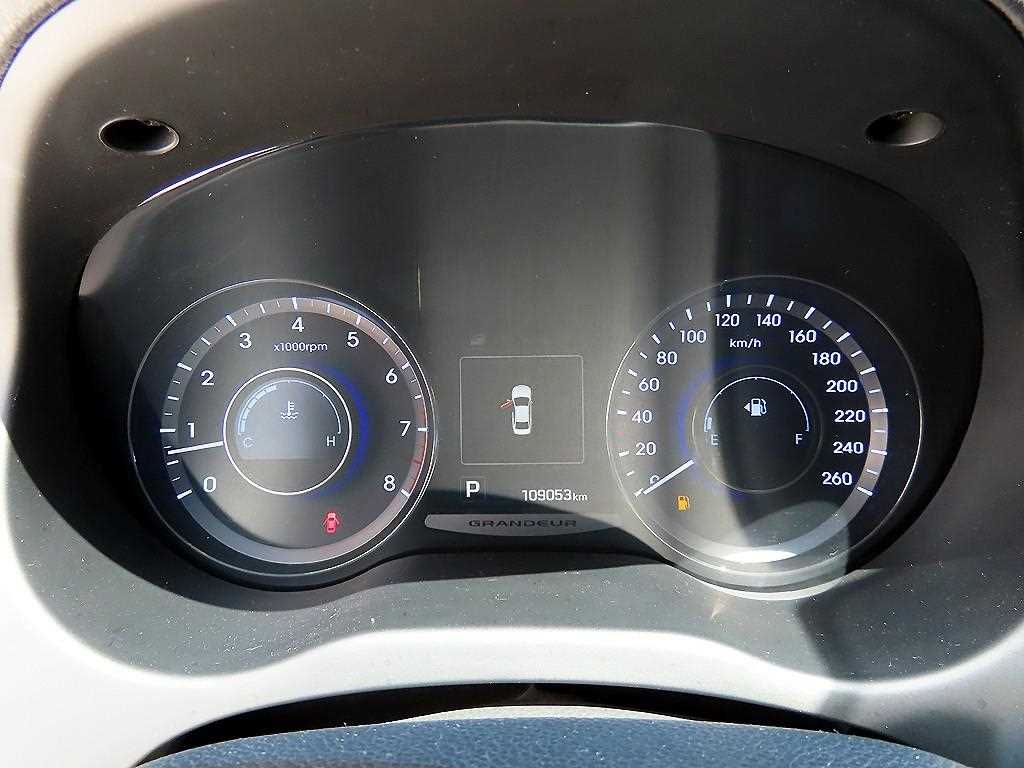 Hyundai Grandeur — photo 09