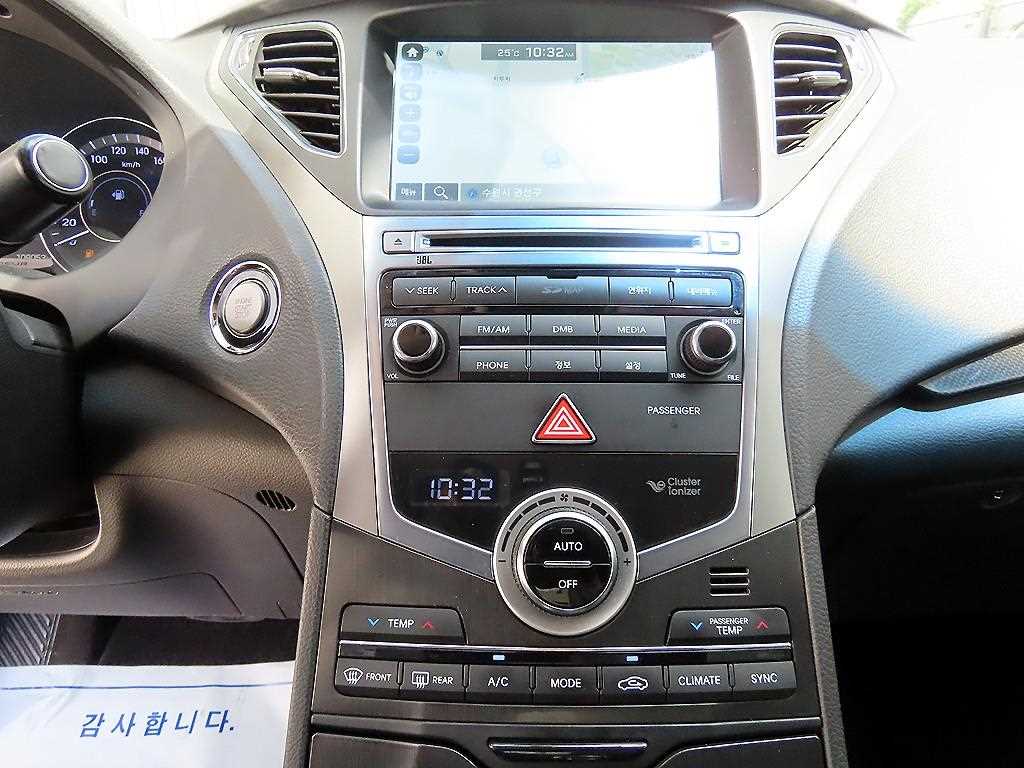 Hyundai Grandeur — photo 13