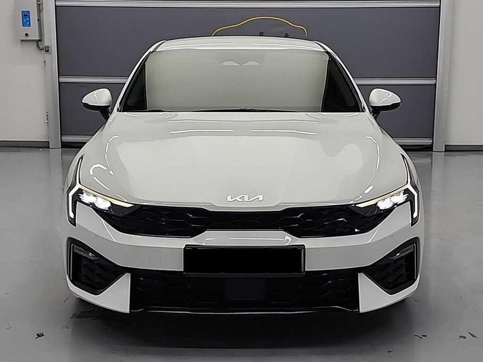 Kia K5 — photo 02