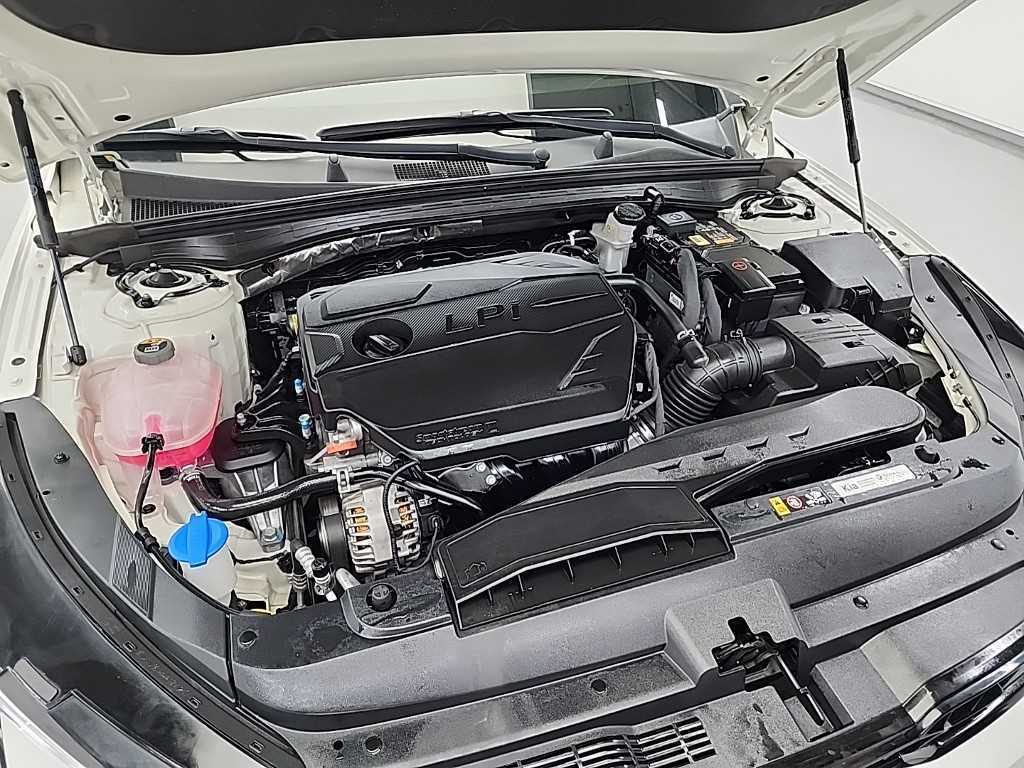 Kia K5 — photo 05