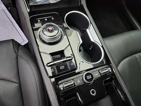 Kia K5 — photo 08