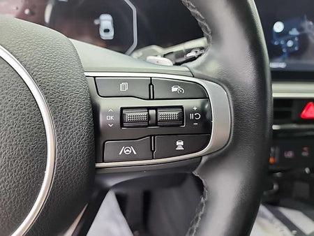 Kia K5 — photo 17