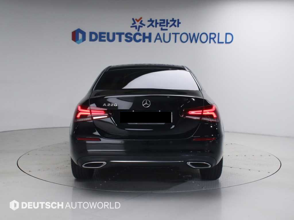Mercedes-Benz A-Class — photo 04