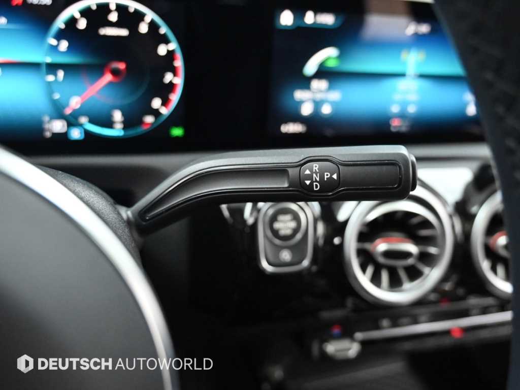 Mercedes-Benz A-Class — photo 09