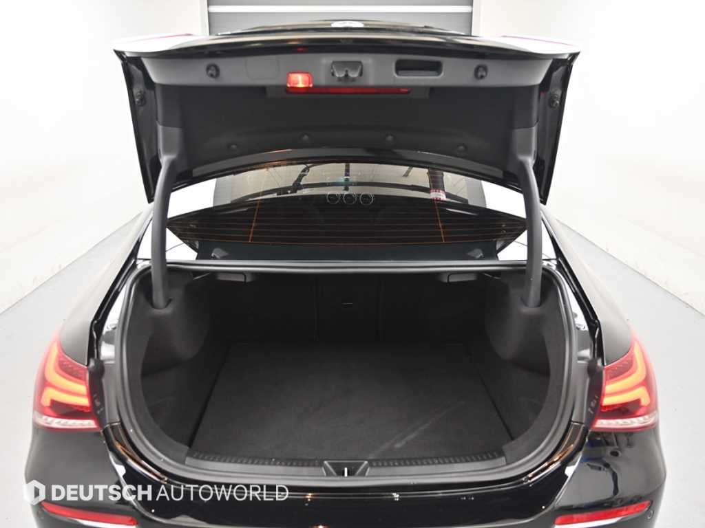 Mercedes-Benz A-Class — photo 19