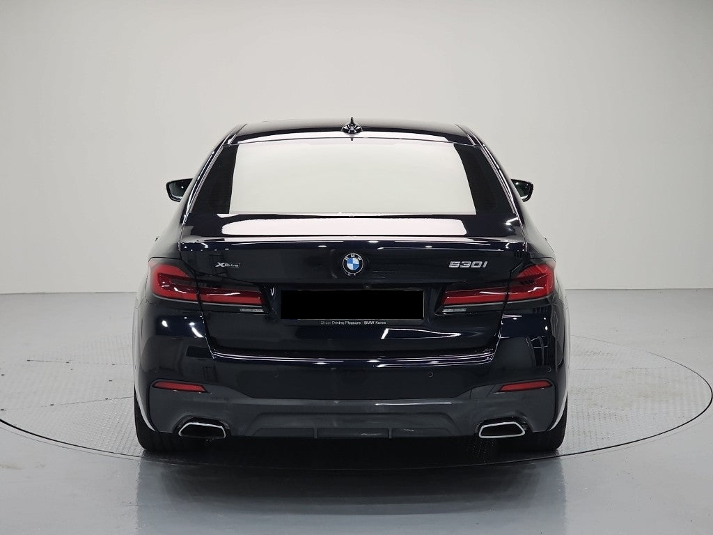 BMW 5-Series — photo 03