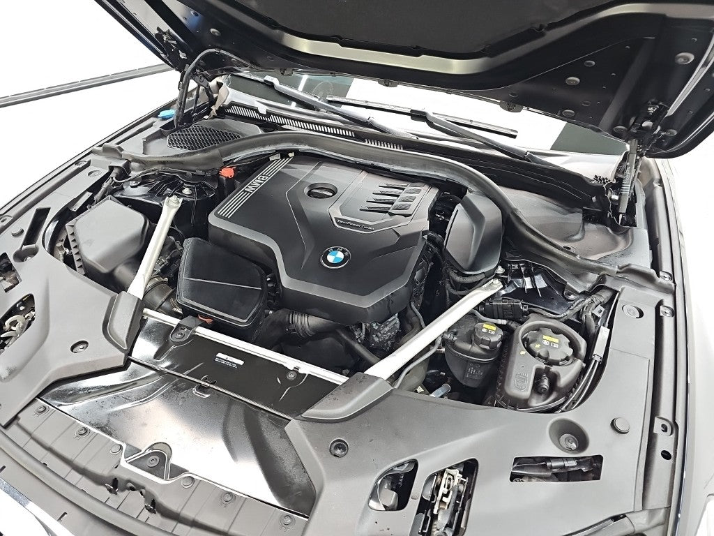 BMW 5-Series — photo 05